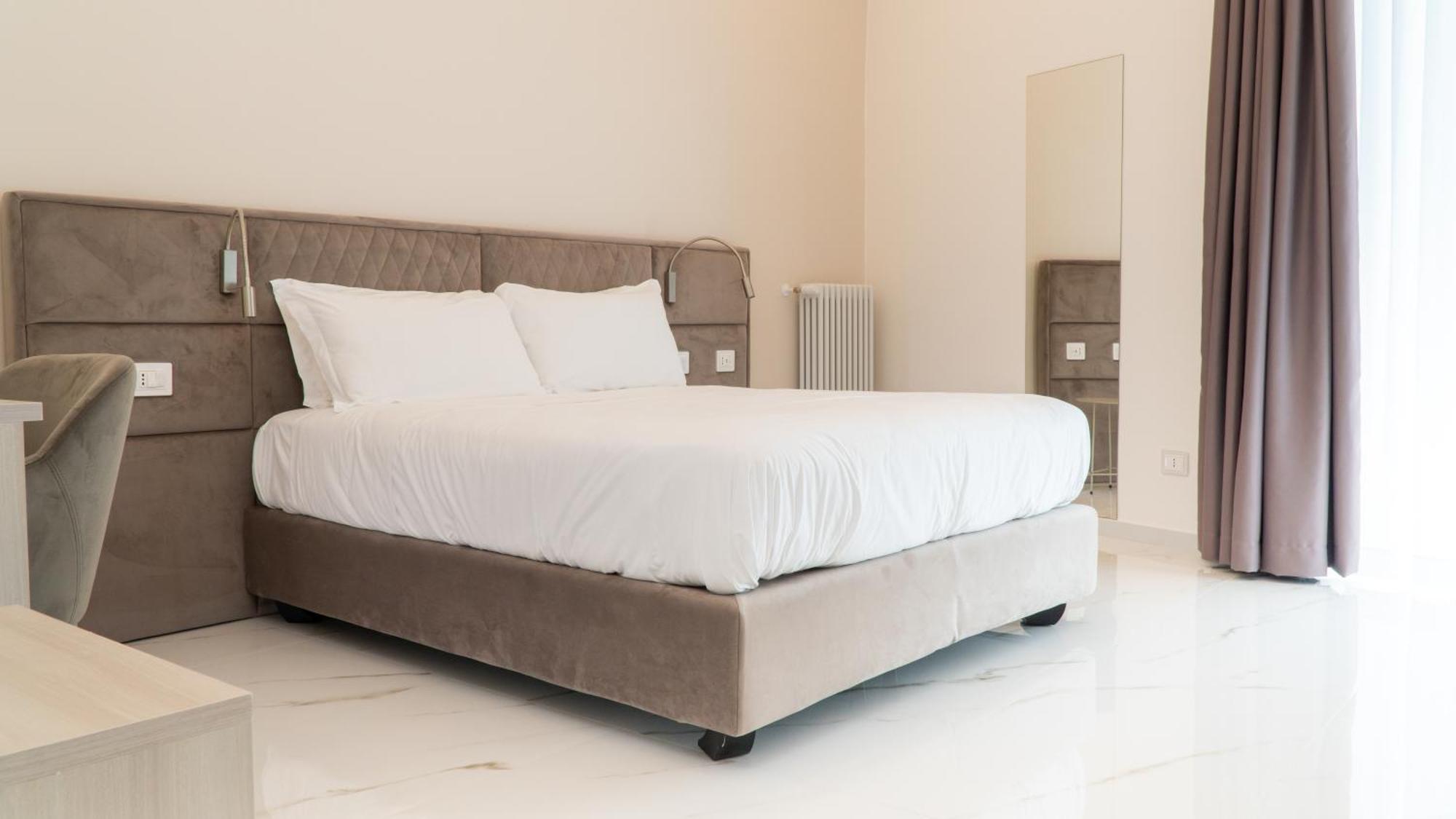 Principe Boemondo Luxury Room Canosa di Puglia Luaran gambar