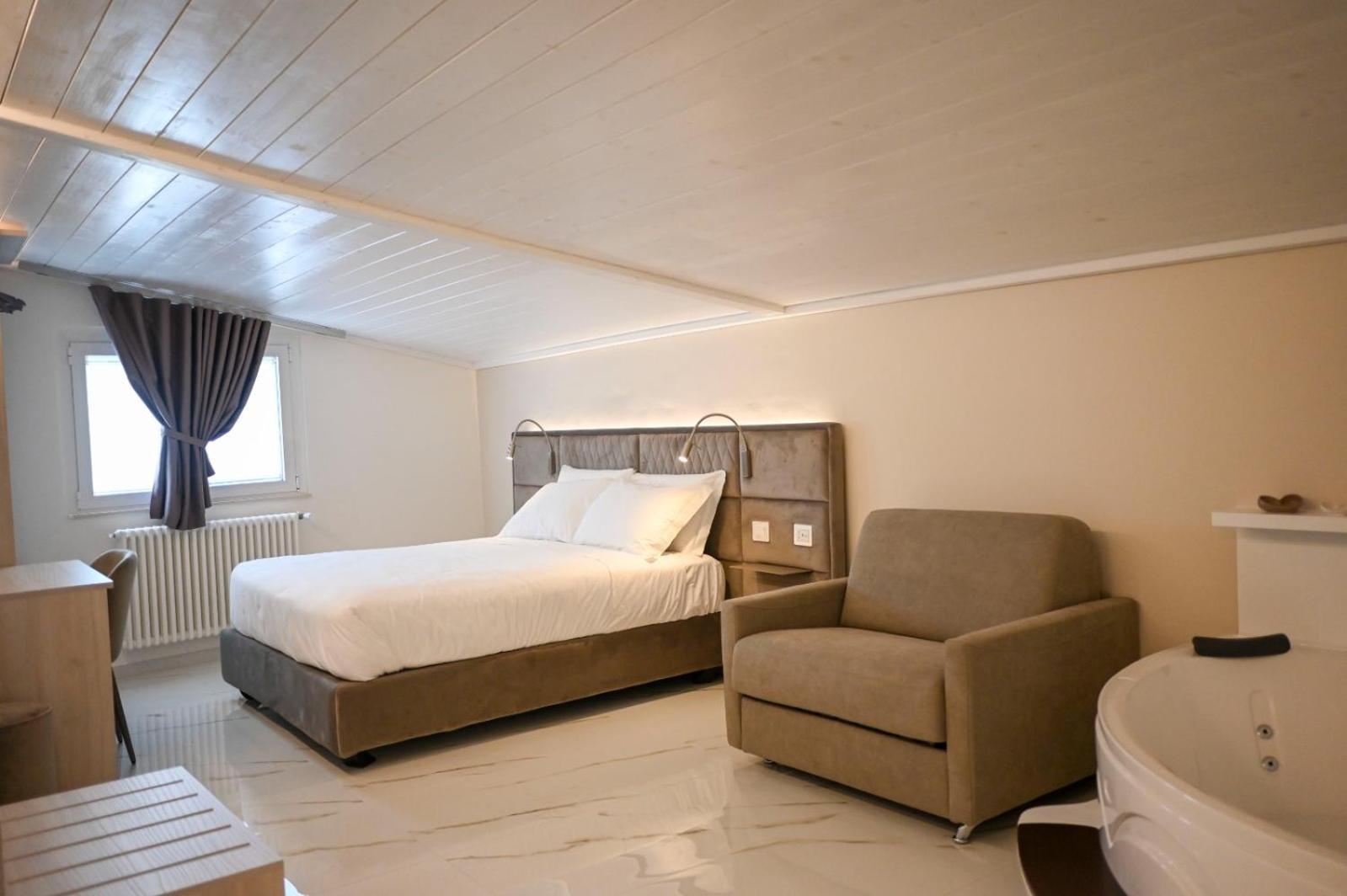 Principe Boemondo Luxury Room Canosa di Puglia Luaran gambar